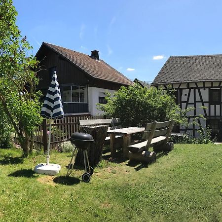 Haus Innerdorf Gemuetliches Ferienhaus Im Taunus Pohl  Eksteriør billede