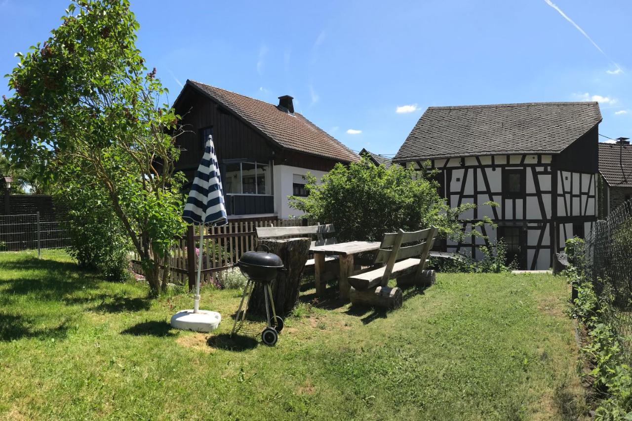 Haus Innerdorf Gemuetliches Ferienhaus Im Taunus Pohl  Eksteriør billede